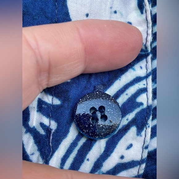 Jams world blue floral print button down size medium - Picture 5 of 10